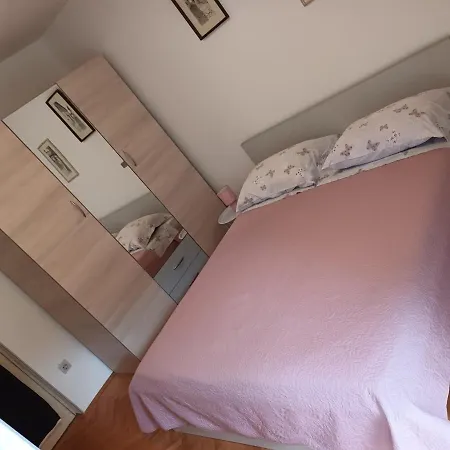Apartman Kuvacic * Omis
